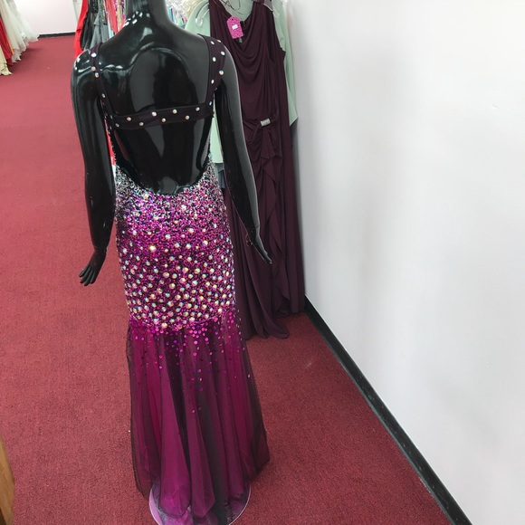 FLASH SALE ‼️‼️ Black/Plum Jolen Dress - Picture 3 of 5